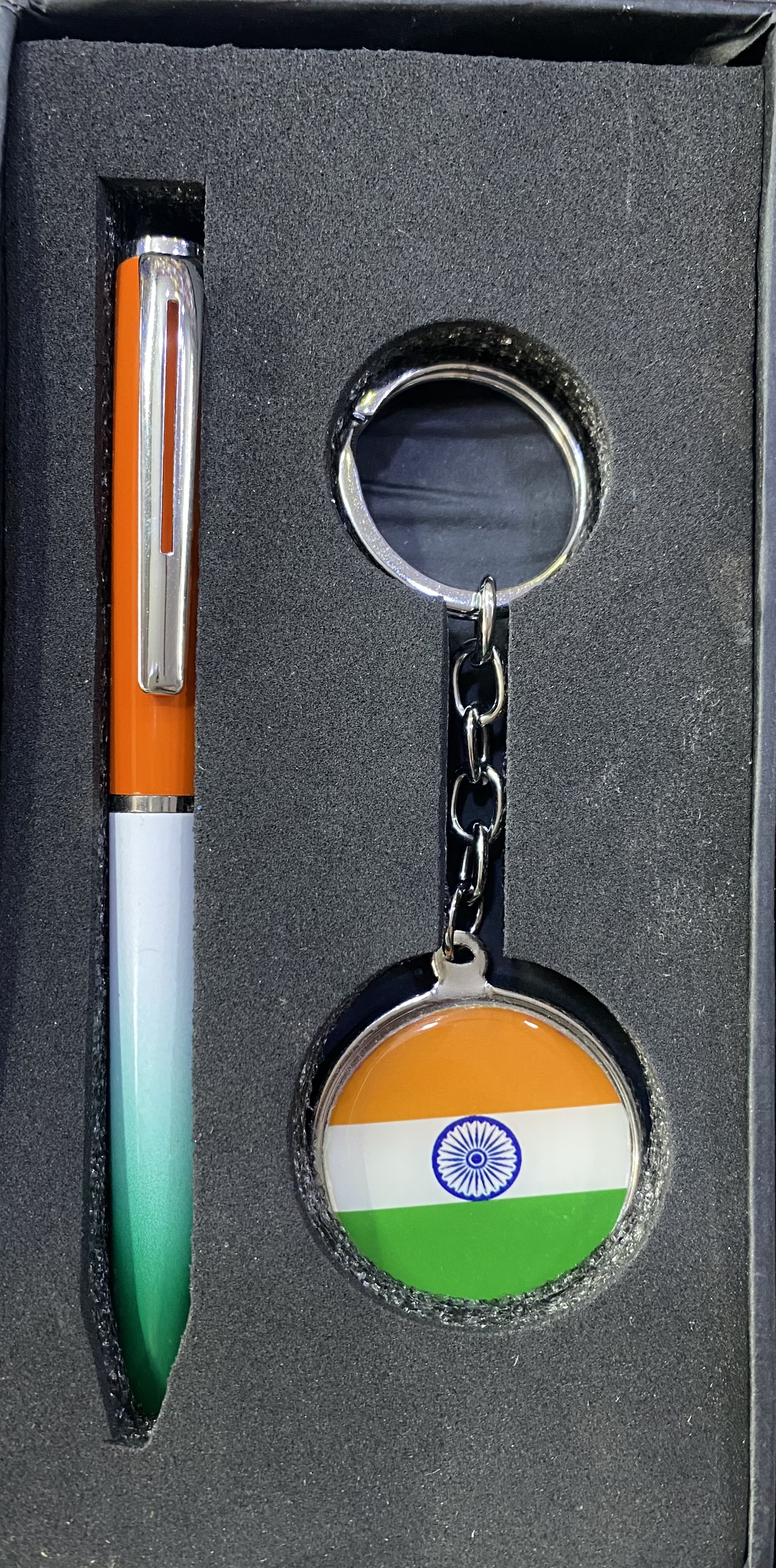 Tiranga Ball Pen Blue Ink & Keyring with India Flag Engraved Metal Keychain Gift Set